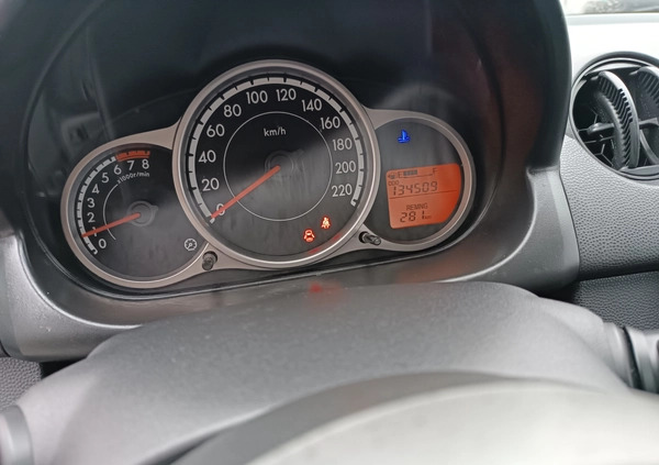Mazda 2 cena 23900 przebieg: 134000, rok produkcji 2013 z Białobrzegi małe 254